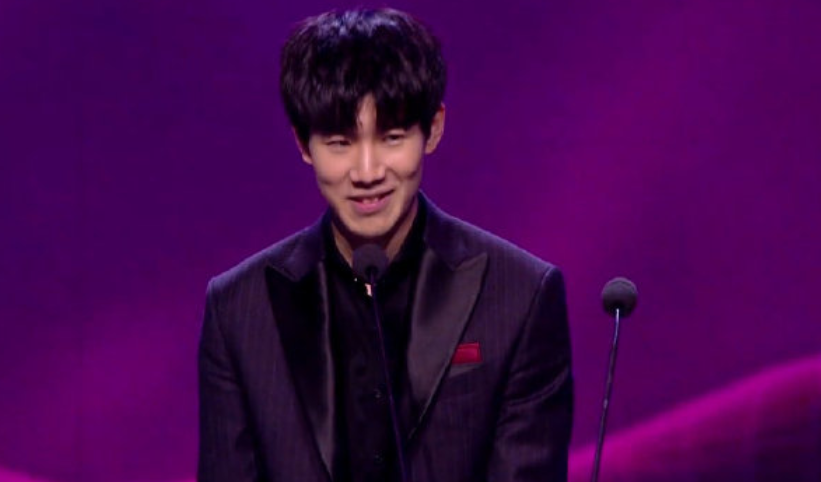 面展现进步 面展现进步