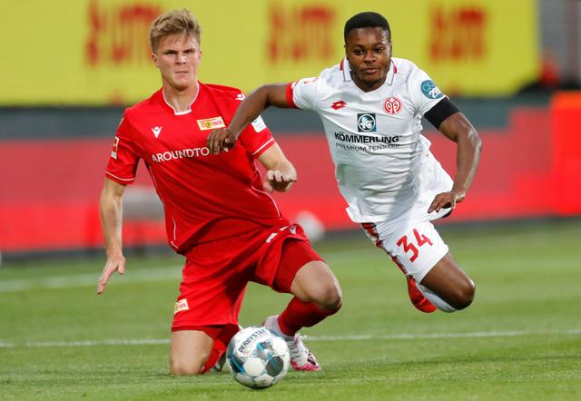 中逐步调整 中逐步调整